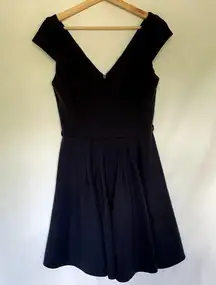 ASOS women's navy blue dress size 8 low back v-neckline cap sleeves minidress