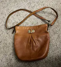 Vintage  brown leather crossbody /shoulder bag purse