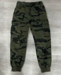 Tna Aritzia • camo jogger cargo pants