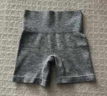 Colsie Athletic Biker Shorts Spandex Yoga Workout Womens Size Xs Gray Exercise