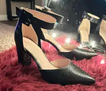 Pointed Toe Heel