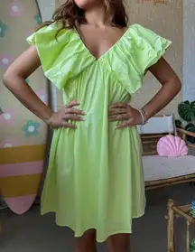 NEW DAY + MOON shia v-neck dress in green Size Small