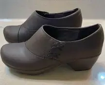 Dansko Leather Clogs‎