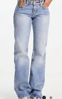 Weekday Arrow Low Rise Straight Leg Jeans-Blue Delight