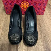 Tory Burch black gold wedge heeled pumps shoes women’s 7