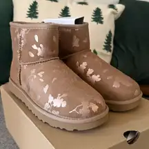 UGG Classic Mini Boot Floral Foil Beige Size 6