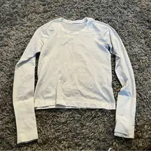 Lululemon  white swiftly tech long sleeve race length size 6