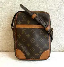 Louis Vuitton Danube Monogram Crossbody/ Shoulder Bag 8909SL