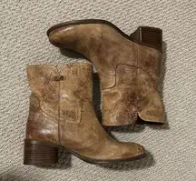 Diba True
Walker Booties distressed tan brown leather boots 9 M