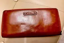 Cole Haan  rich leather wallet