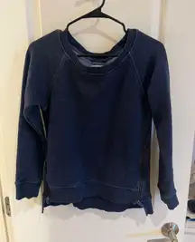 sweatshirt