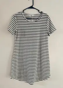 Black And White Stripe T-shirt Dress