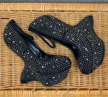 Breckelle’s Sequin Stud Sculpted Heel Wedge Ankle Strap Size 7