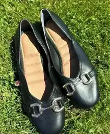 Kelly and‎ Kate flats