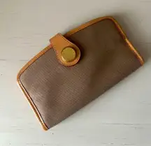 Dooney & Bourke NWT Vintage  clasp bifold canvas brown wallet with leather trim