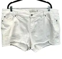 Torrid Denim Cut Off Shorts White Size 20 Floral Lace Detail Distressed Stretch