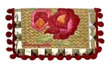 Betsey Johnson Betseyville Playa de Betsey Studded Straw Pom-Pom Clutch Bag