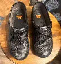 Dansko clogs black tooled leather 38