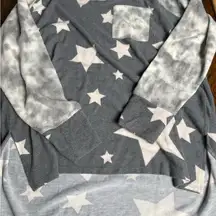Soft Gray Stars Top by White Birch L