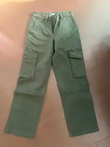 Aritzia TNA Cargo Pants
