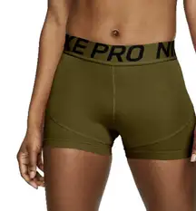 Nike pro shorts size large 