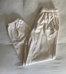 Alo Accolade Yoga Sweatpants