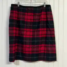 Talbots 100% Wool Red Black Plaid Knee Length Skirt Women’s size 16 Academia