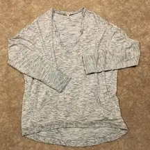 Express One Eleven V-neck Sweater - L