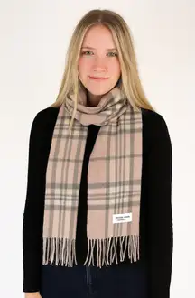 Edinburgh 100% Lamb’s Wool Scotland Pink/Gray Plaid Fringe Scarf See Pics