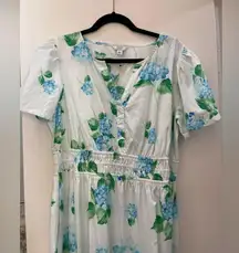 Crown & Ivy Hydrangea Maxi Dress flutter sleeve tiered size Large L