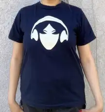 Navy Graphic T-Shirt with disc jockey techno Design