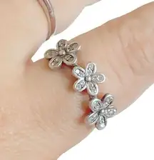 Sterling Silver Womens S925  Ring 3 Daisy Flower CZ Design Sz 9