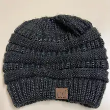 C.C. Exclusives Gray and Metallic Knit Winter Hat - VGUC
