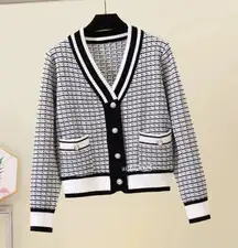 Luxury look | M | Tweed Knit Cardigan Knit Sweater V-neck Top Cropped Women B/W