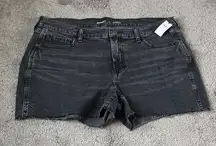 Old Navy Black Mid Rise Denim Boyfriend Shorts SIZE 14