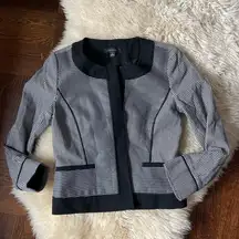 Classic Ann Taylor black blazer cropped short fitting textured patterned jacket