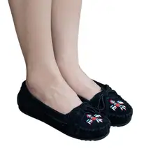 Minnetonka Moccasin Thunderbird‎ II Suede Beaded Slip On Shoes Black Size 7