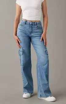 AE Curvy Super High-Waisted Baggy Wide-Leg Cargo Jean in Light Bright Indigo 12