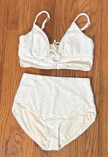 Andie Bikini Set Cabarete Top Super High Waisted Bottom Gardenia Lace size Small
