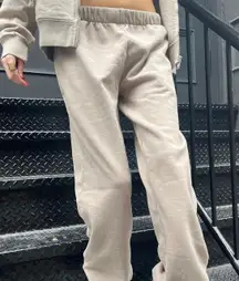 White Rosa Sweatpants