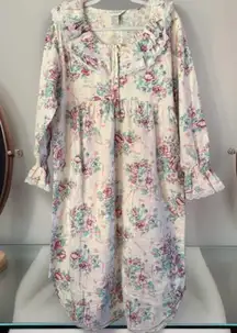 Vintage M PARTNERS Floral Flannel Nightgown 100% Cotton Lace Trim Long Sleeve L