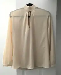 NSR Cream Blouse With Keyhole Detail