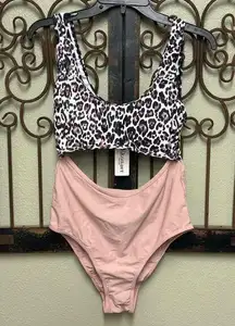 Ekouaer one piece leopard/pink cut out swim suit