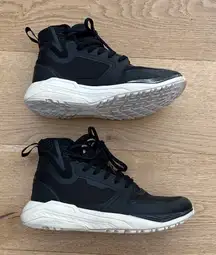 APL Sneakers Techloom Defender Size US 7 Black White