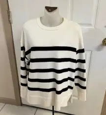 Med  Sweater