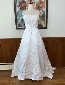 Beautiful Vintage Y2K Alfred Angelo Satin Wedding Gown!