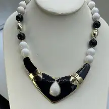 Vintage Art Deco style black & gold choker.