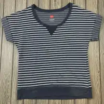 Hanes Women’s Short Sleeve Cuffed Scoop Neck Striped Shirt‎ Gray White, Size Med