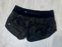 Lululemon Speed Up Short multi gator green/black low rise 2.5"