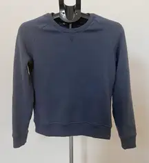 Travis Mathew Crew Neck Pullover Sweatshirt Size Small Blue EUC Soft Classic